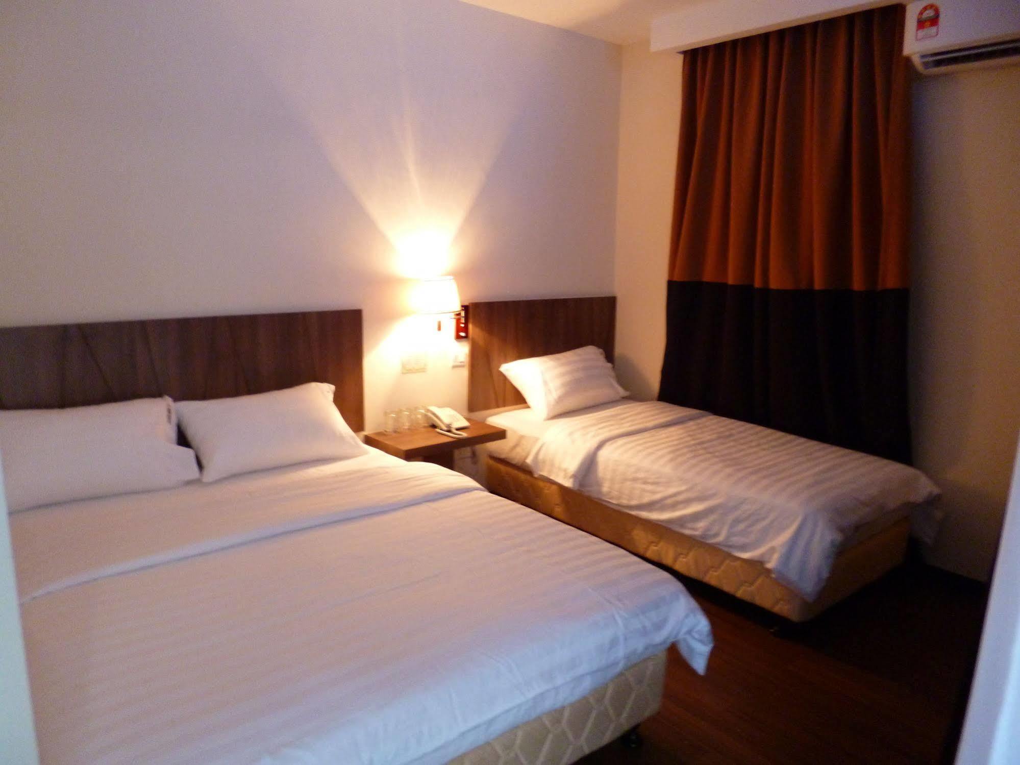 9 Square Hotel - Bangi Exterior foto
